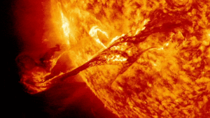 Esta magnífica eyección de masa coronal de nuestro sol ocurrió en 2012. Crédito: NASA / Goddard Space Flight Center